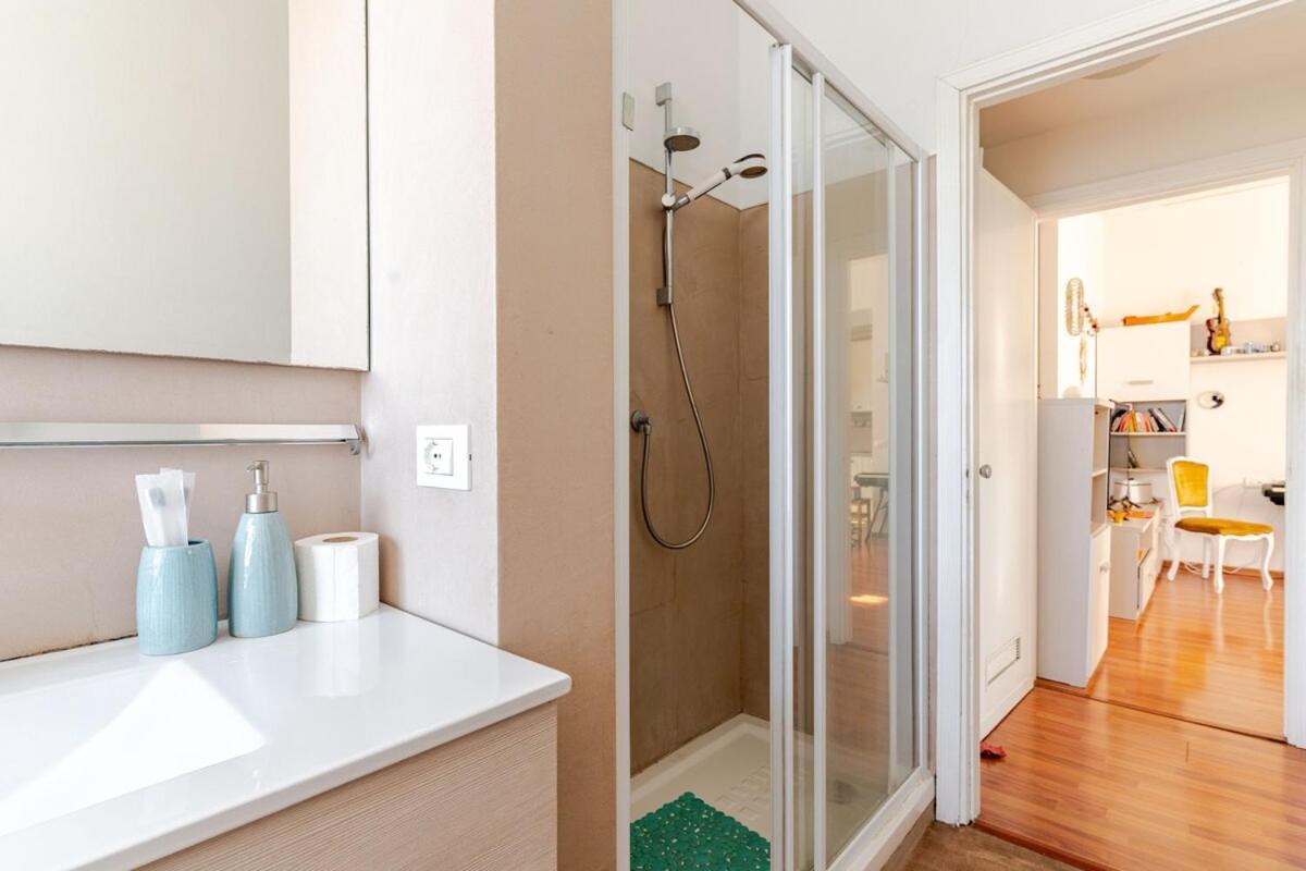 ジェノヴァAmiro Casa Sea View Torreアパートメント エクステリア 写真